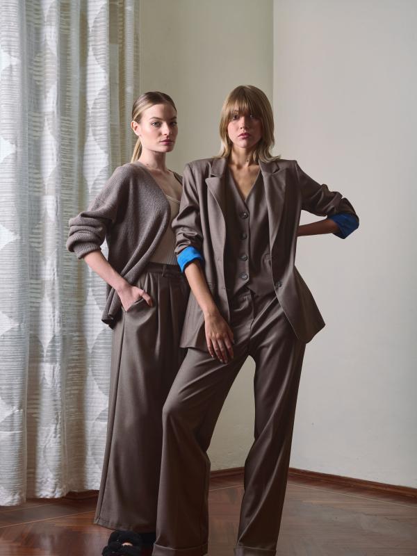 Spencer Clothing - Double outfit gonna Osaka con cardigan misto lana e giacca Billy con gilet Carter e pantalone Benny 